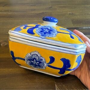 Vintage Blue Yellow Chinese Ceramic Box Jewelry Catchall Lid Trinket Lidded Bowl